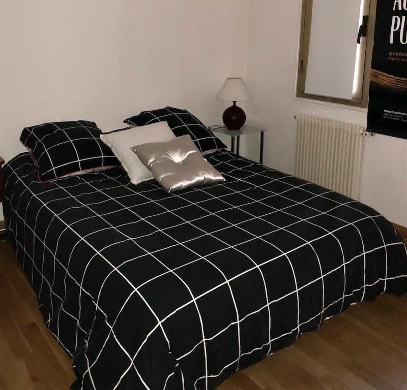 Serenity Chambre D'Hote Au Calme Des Maitres Tibetains Y Ont Sejourne 15 Mn Des Plages Lejlighed Mougins Eksteriør billede